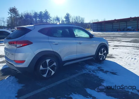 2018 Hyundai Tucson Value из США, поврежденный, VIN KM8J3CA20JU692537